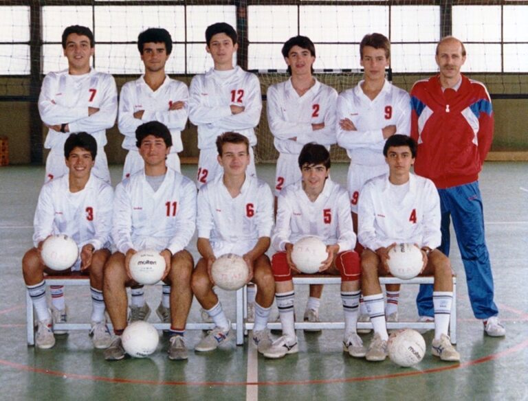 ΕΦΗΒΟΙ 1988-1989