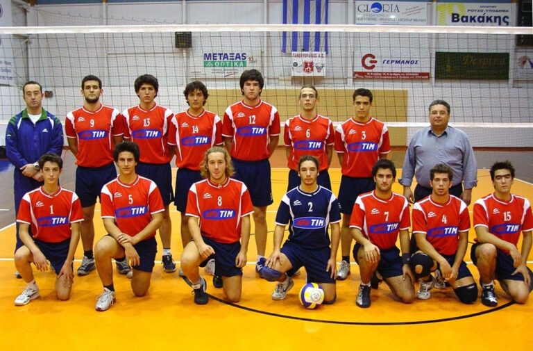 ΕΦΗΒΟΙ 2004-2005