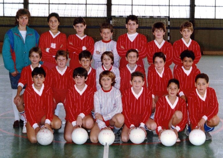 ΠΑΜΠΑΙΔΕΣ 1988-1989